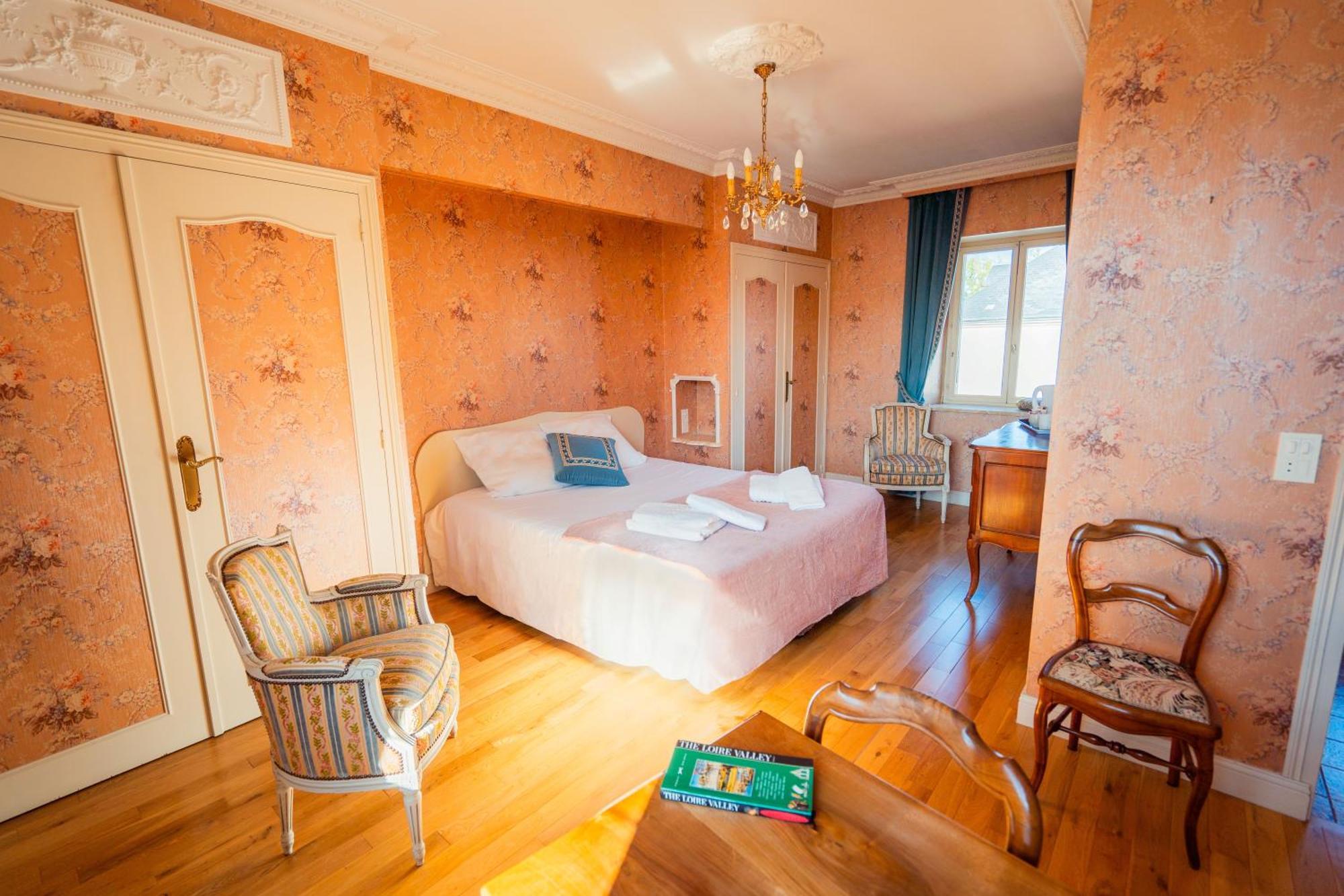 Relais Saint Jacques Hotel Амбоаз Екстериор снимка